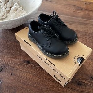 Dr. Martens Colby - Black - Size 8